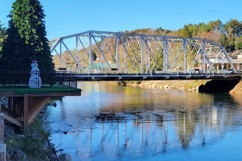 Things To Do Light Up McCaysville